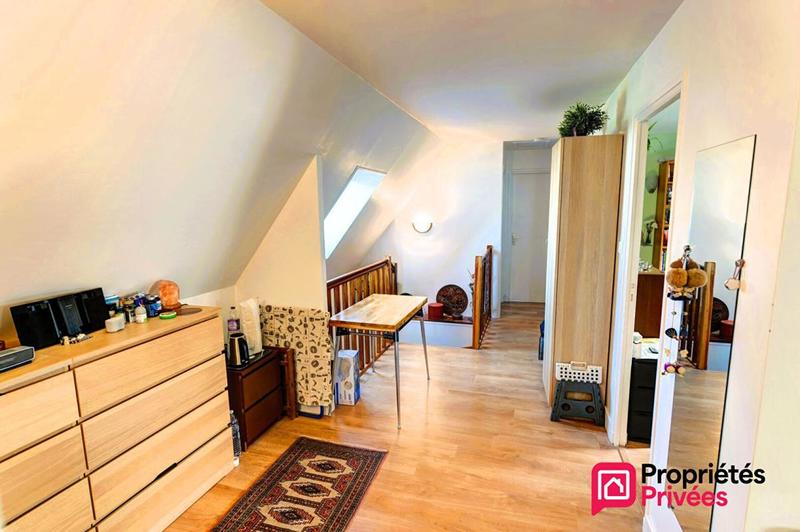 Maison - 131 m² - 8 pièces