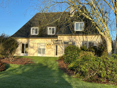 Maison - 193 m² - 9 pièces