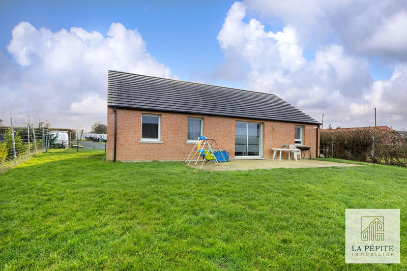 Maison - 94 m² - 5 pièces