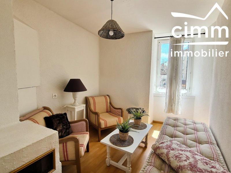 Maison ancienne - 354 m² - 8 pièces