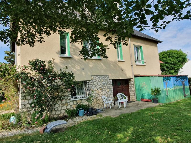 Maison - 110 m² - 4 pièces