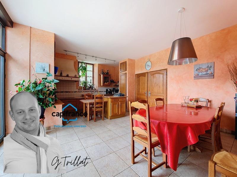 Maison - 330 m² - 7 pièces