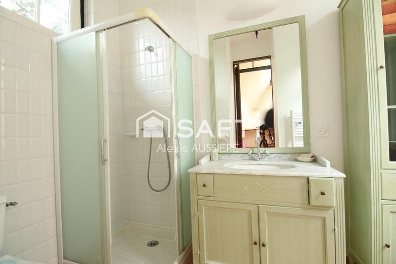 Maison - 412 m² - 11 pièces