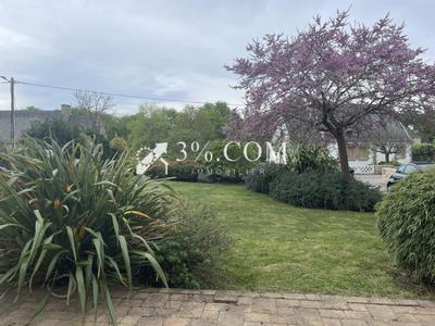 Maison - 182 m² - 8 pièces