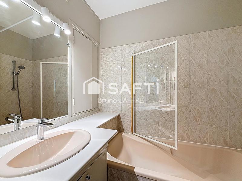 Appartement - 81 m² - 3 pièces