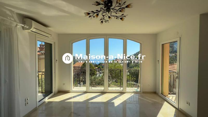 Maison - 333 m² - 10 pièces