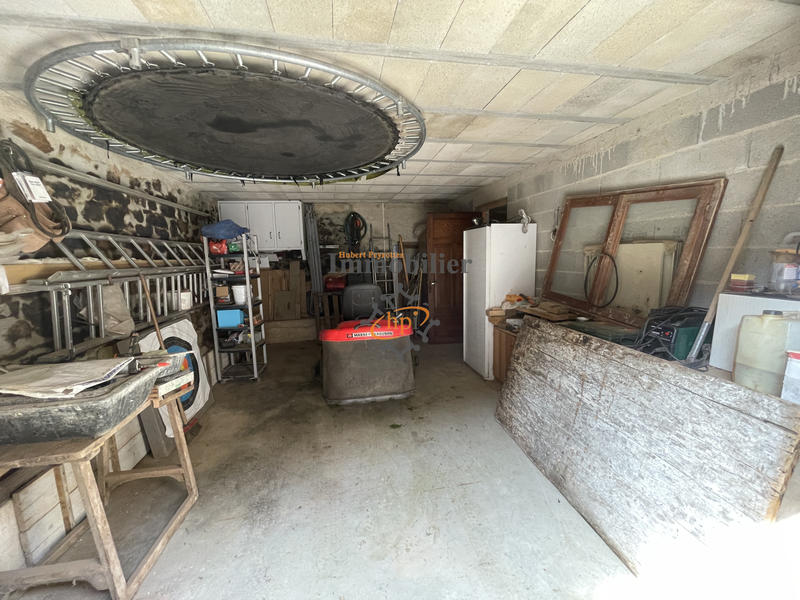 Maison - 233 m² - 8 pièces