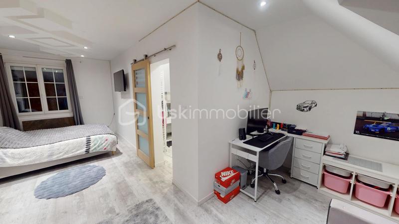 Maison - 140 m² - 5 pièces