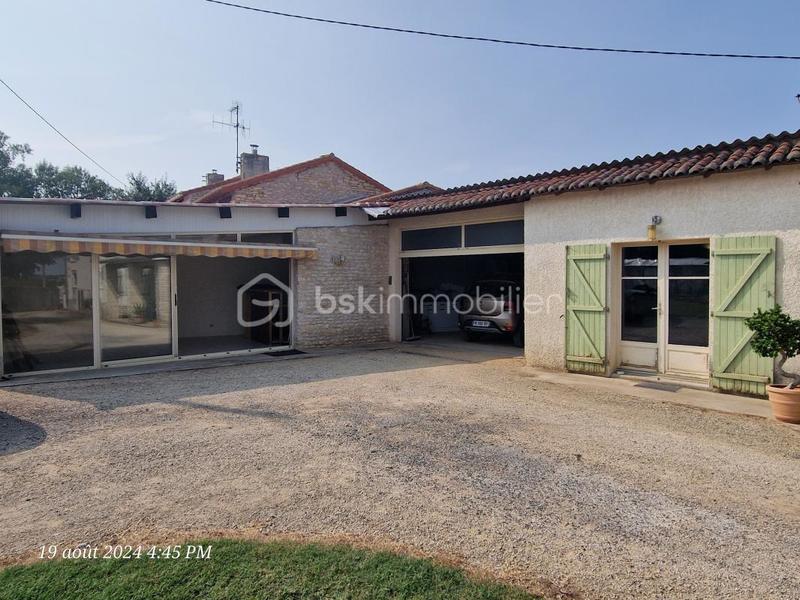 Longère - 213 m² - 6 pièces