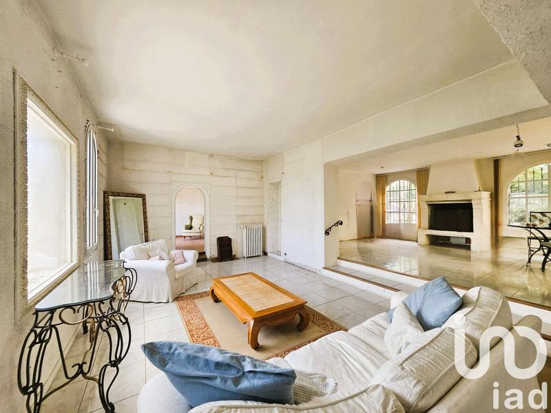 Maison - 240 m² - 10 pièces