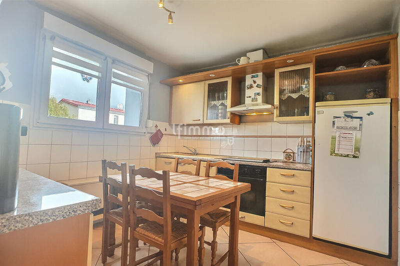 Maison - 80 m² - 5 pièces