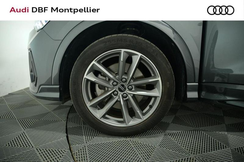 Audi Q3 45 TFSIe 245 ch s tronic 6 s line