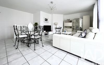 Appartement - 77 m² - 4 pièces