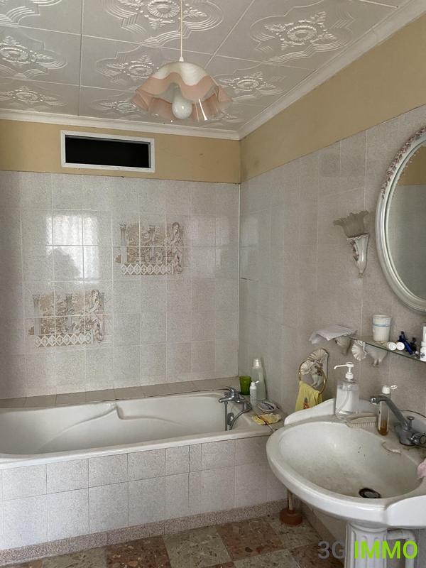 Maison - 254 m² - 8 pièces