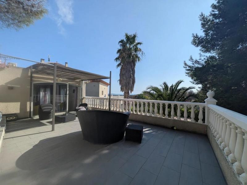 Maison - 547 m² - 15 pièces