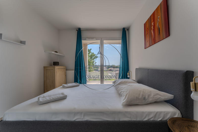 Appartement - 80 m² - 3 pièces