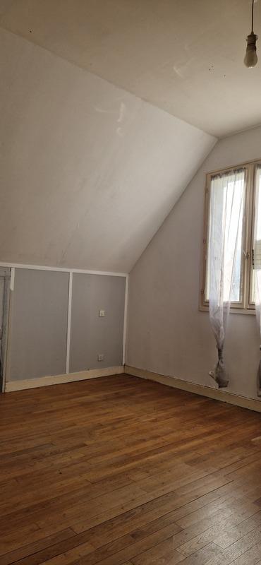 Maison - 96 m² - 6 pièces