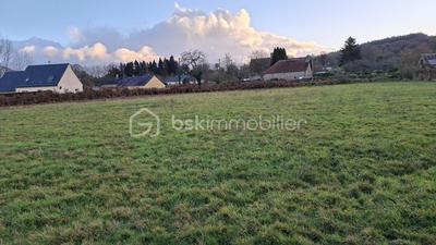 Terrain constructible - 3 200 m²