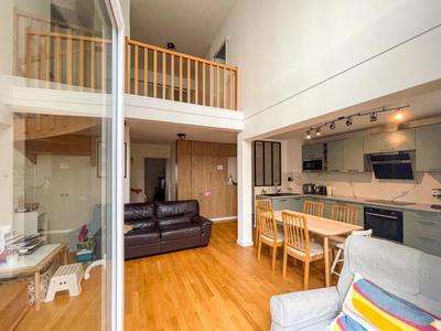 Duplex - 100 m² - 5 pièces