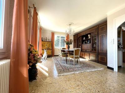 Maison - 158 m² - 6 pièces