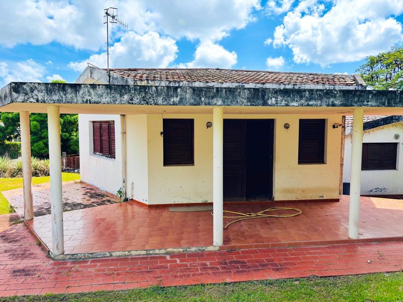 Maison - 235 m² - 11 pièces