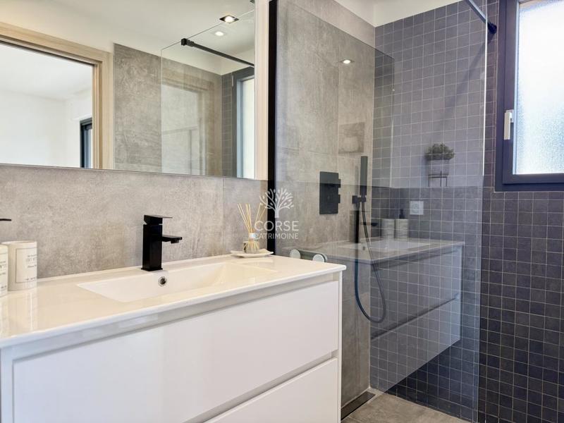 Villa - 151 m² - 5 pièces