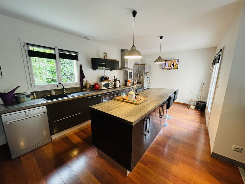 Maison - 152 m² - 6 pièces