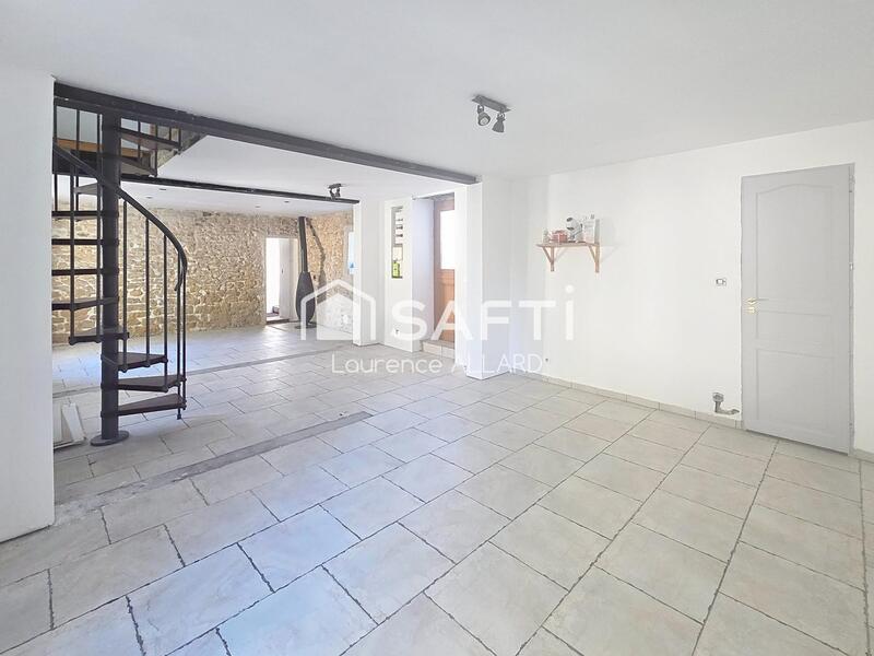 Maison - 82 m² - 4 pièces