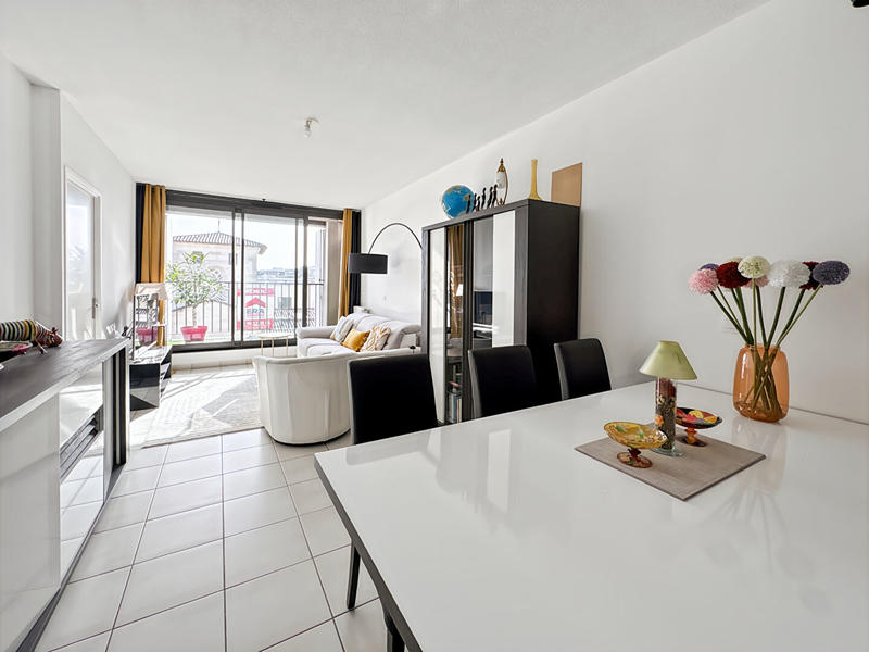 Appartement - 82 m² - 4 pièces