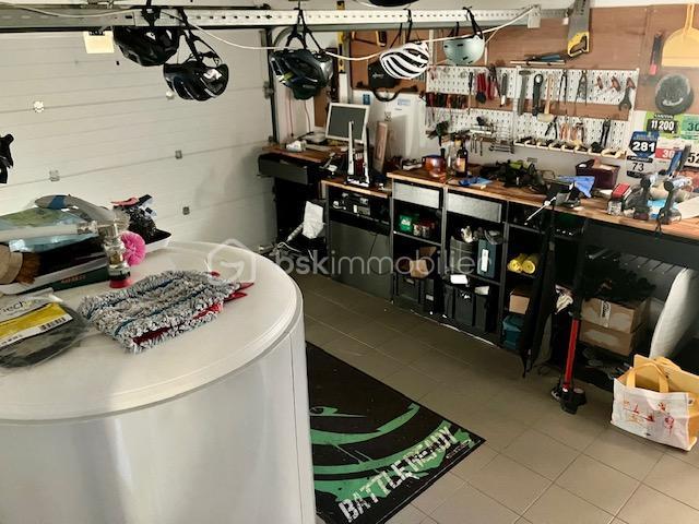 Maison - 182 m² - 6 pièces