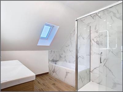 Maison - 106 m² - 5 pièces