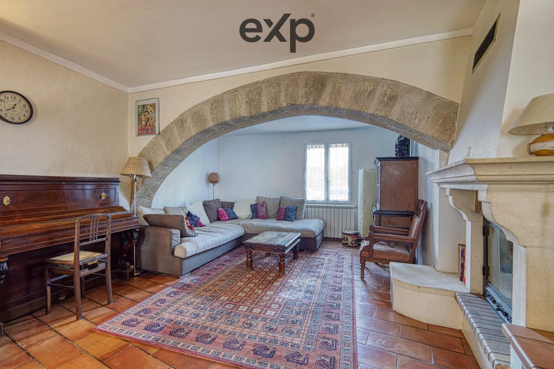 Maison - 140 m² - 7 pièces