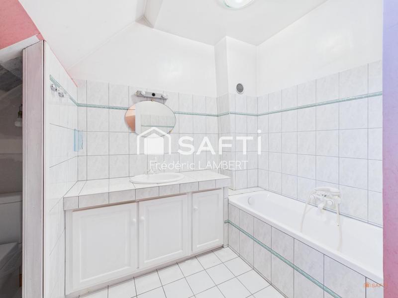 Maison - 255 m² - 11 pièces