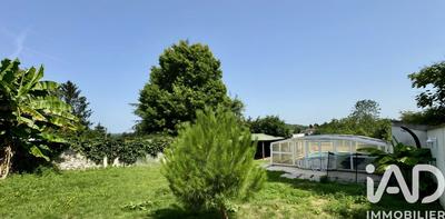 Maison - 143 m² - 7 pièces