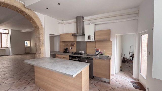 Appartement - 83 m² - 3 pièces