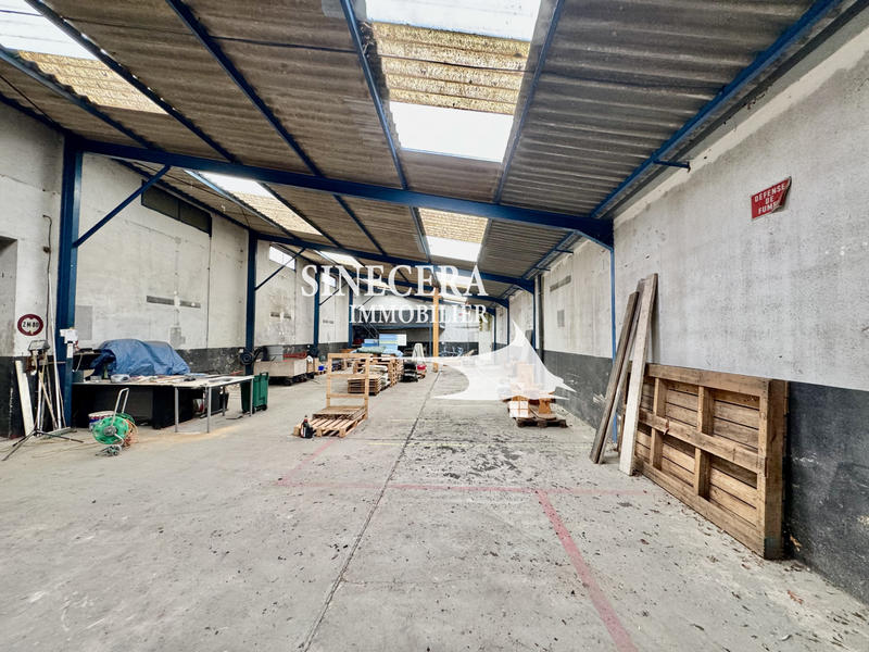 Local commercial - 358 m²