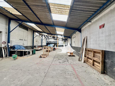 Local commercial - 358 m²