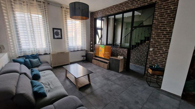 Maison de ville - 184 m² - 9 pièces