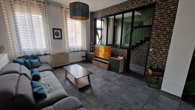 Maison de ville - 184 m² - 9 pièces