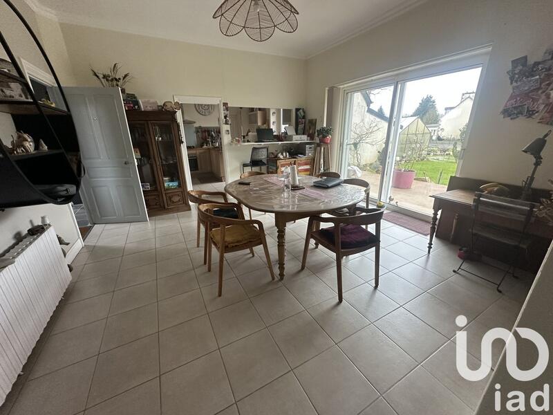 Maison - 127 m² - 8 pièces