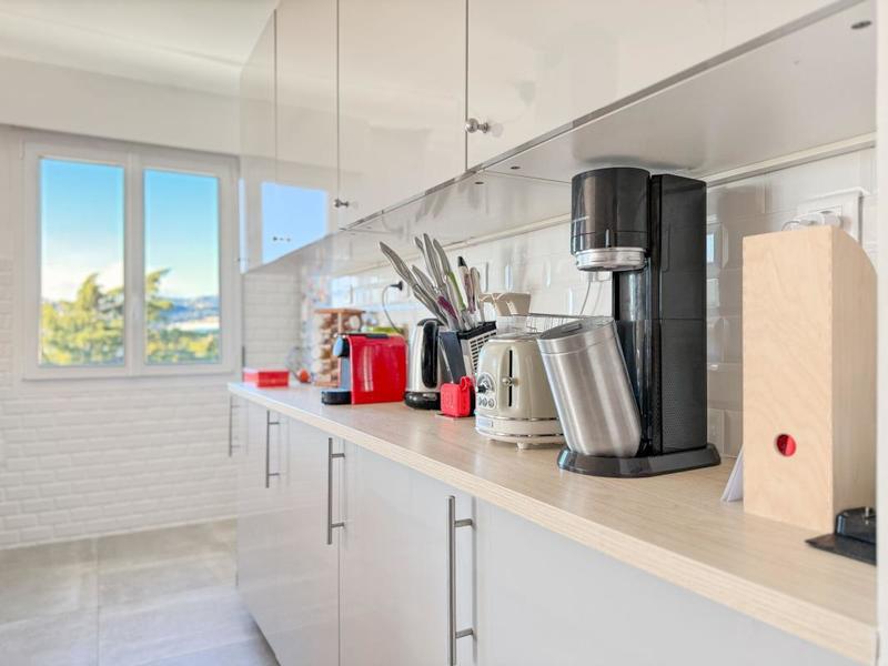 Appartement - 80 m² - 3 pièces