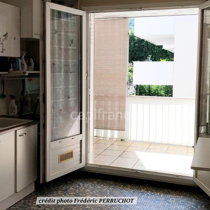 Appartement - 98 m² - 5 pièces