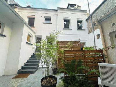 Maison - 83 m² - 5 pièces