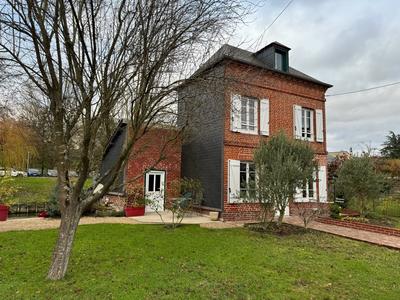 Maison - 80 m² - 6 pièces
