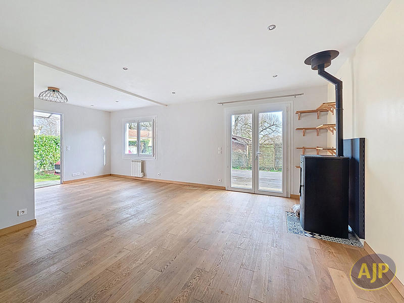 Maison - 64 m² - 3 pièces