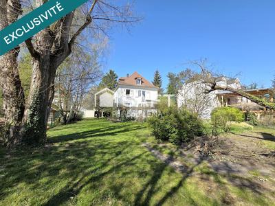 Villa - 194 m² - 8 pièces