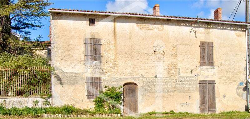 Maison - 200 m² - 4 pièces