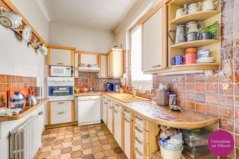 Villa - 260 m² - 9 pièces