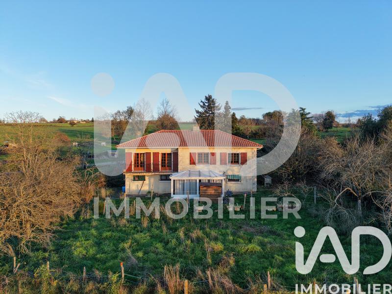 Maison - 162 m² - 8 pièces