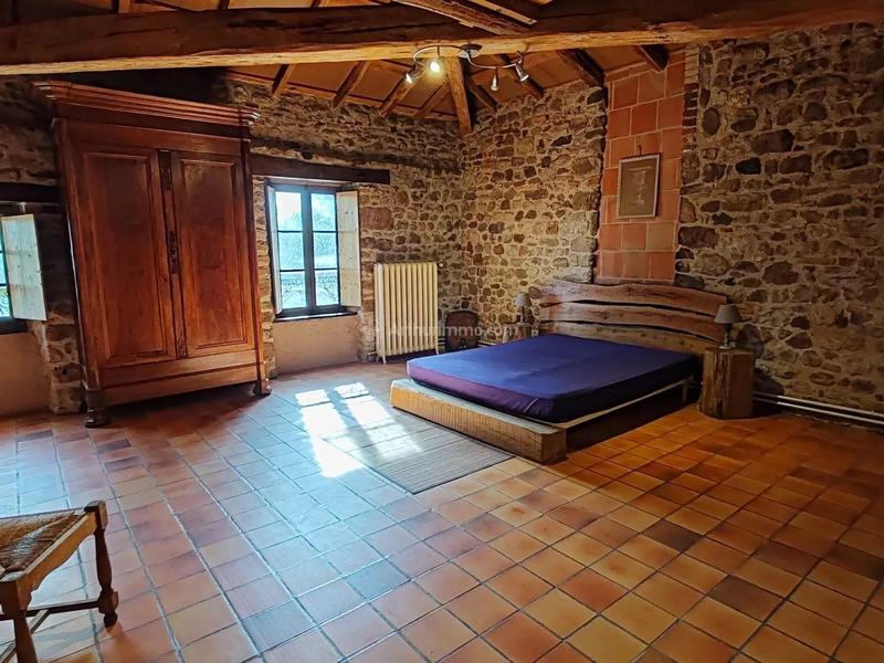 Maison - 407 m² - 7 pièces